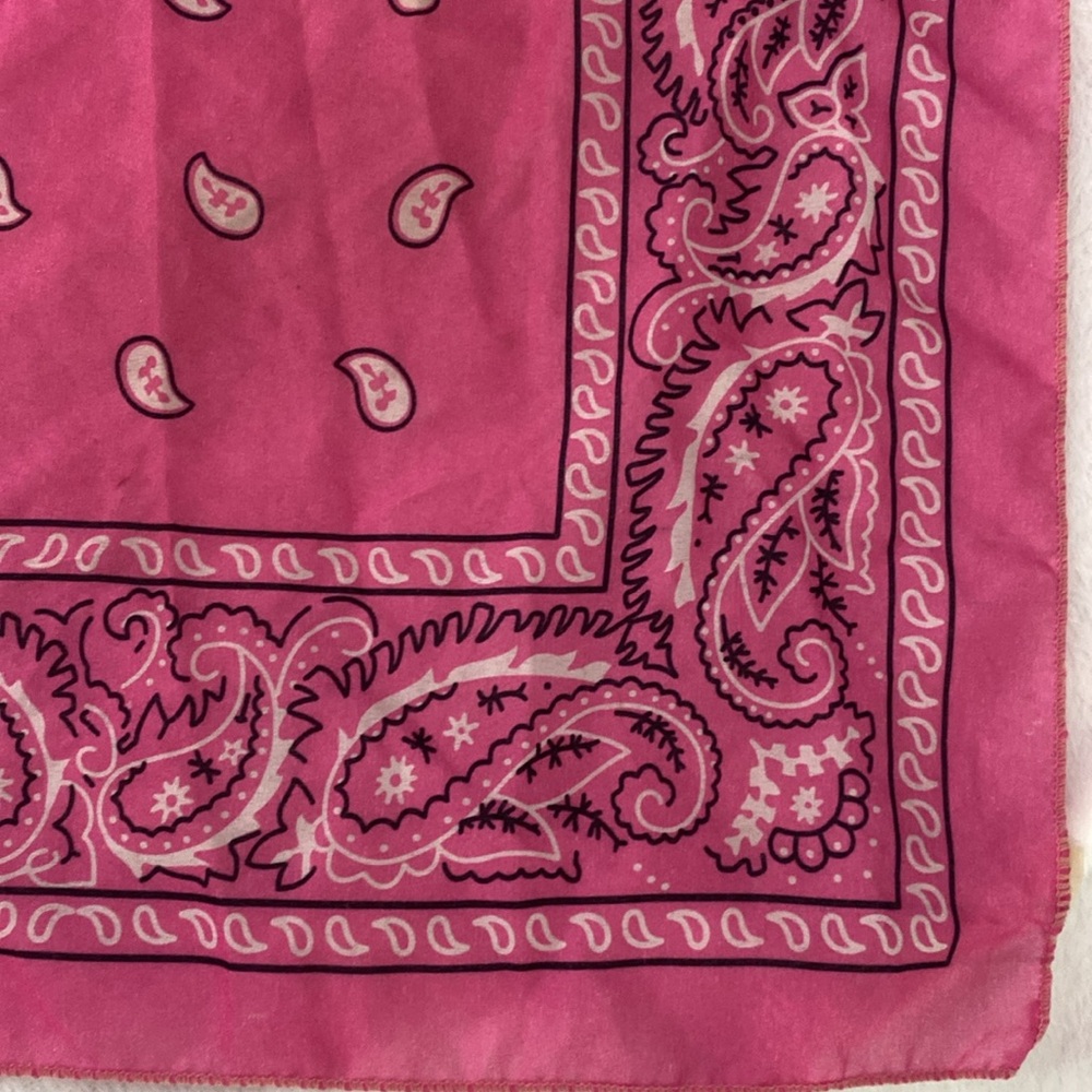 Pink and white paisley kerchief / bandana - Picture 11 of 17